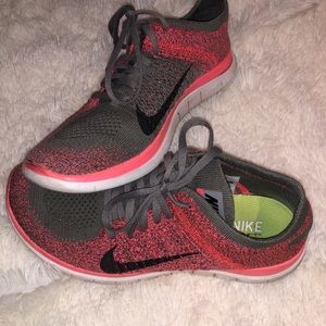 Nike free fly knit sneaker